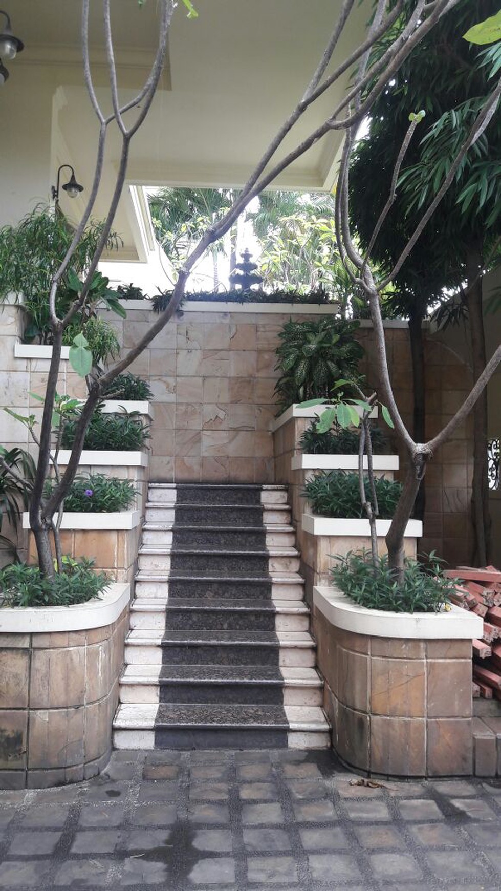 Rumah Mewah,Besar di Pondok Indah