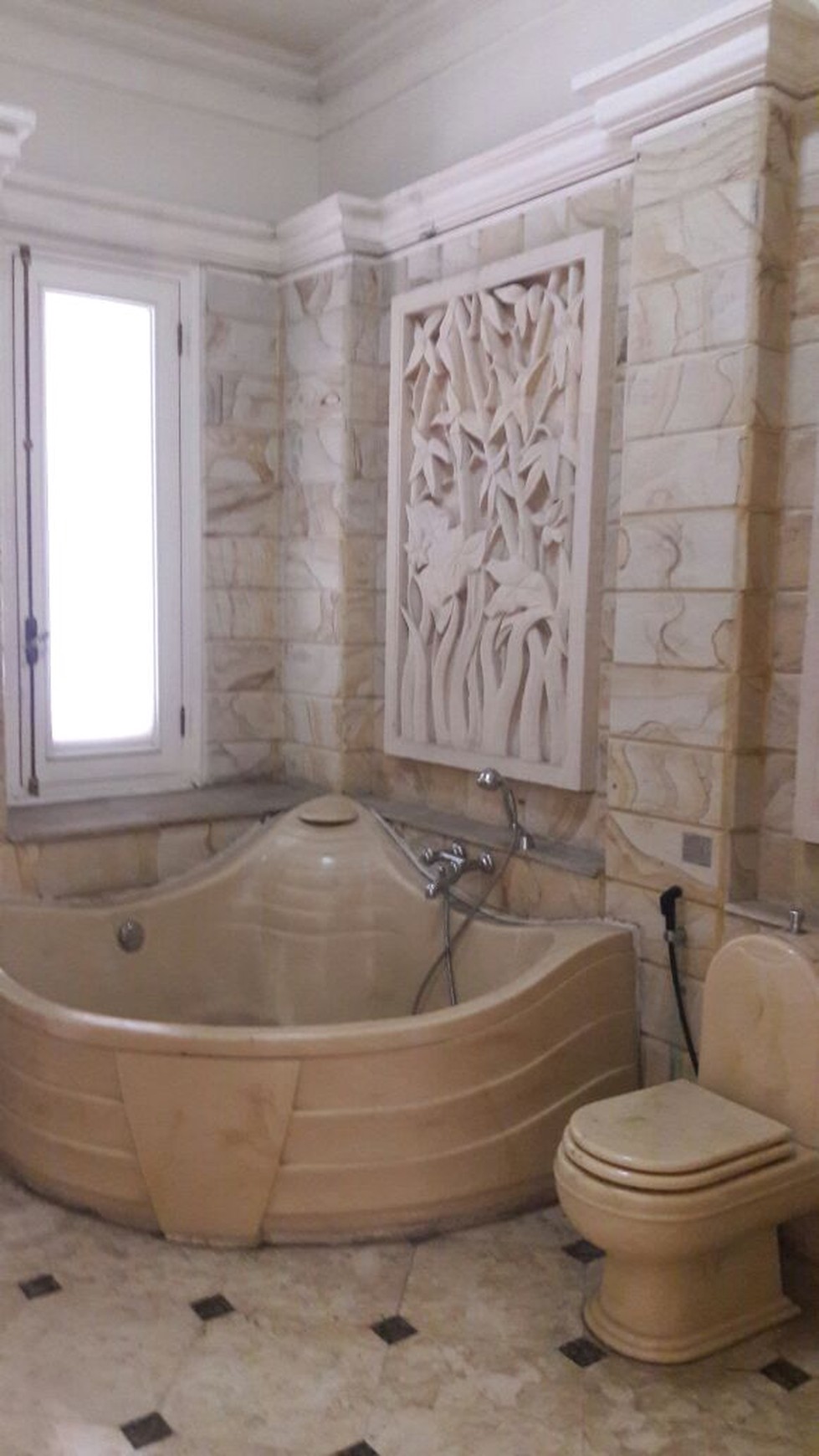 Rumah Mewah,Besar di Pondok Indah