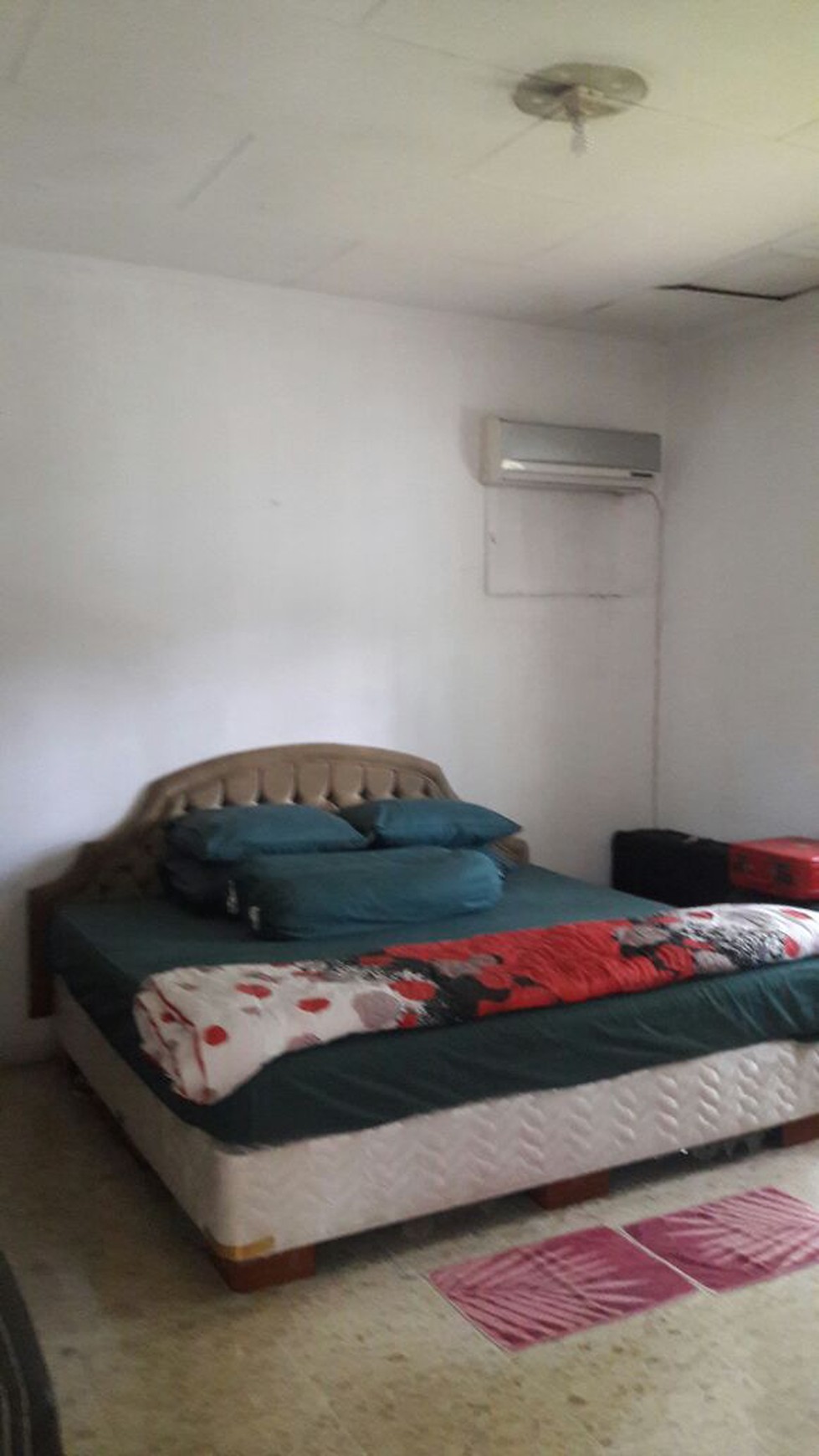 Bangunan Lama,Hitung Tanah saja di Pondok Indah Jakarta Selatan