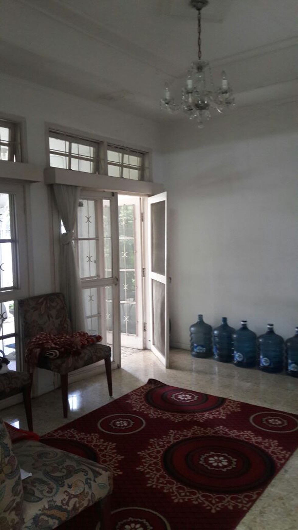 Bangunan Lama,Hitung Tanah saja di Pondok Indah Jakarta Selatan