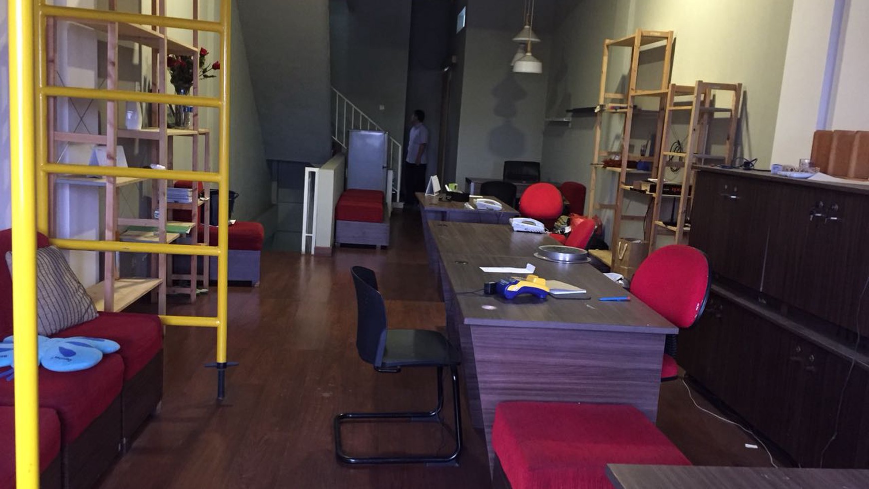Dijual /Disewa Ruko Di Kemanggisan