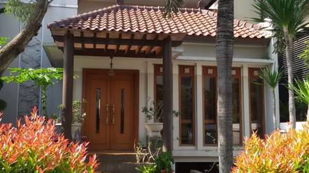 Rumah Asri ,Cantik di Kemang Jakarta Selatan