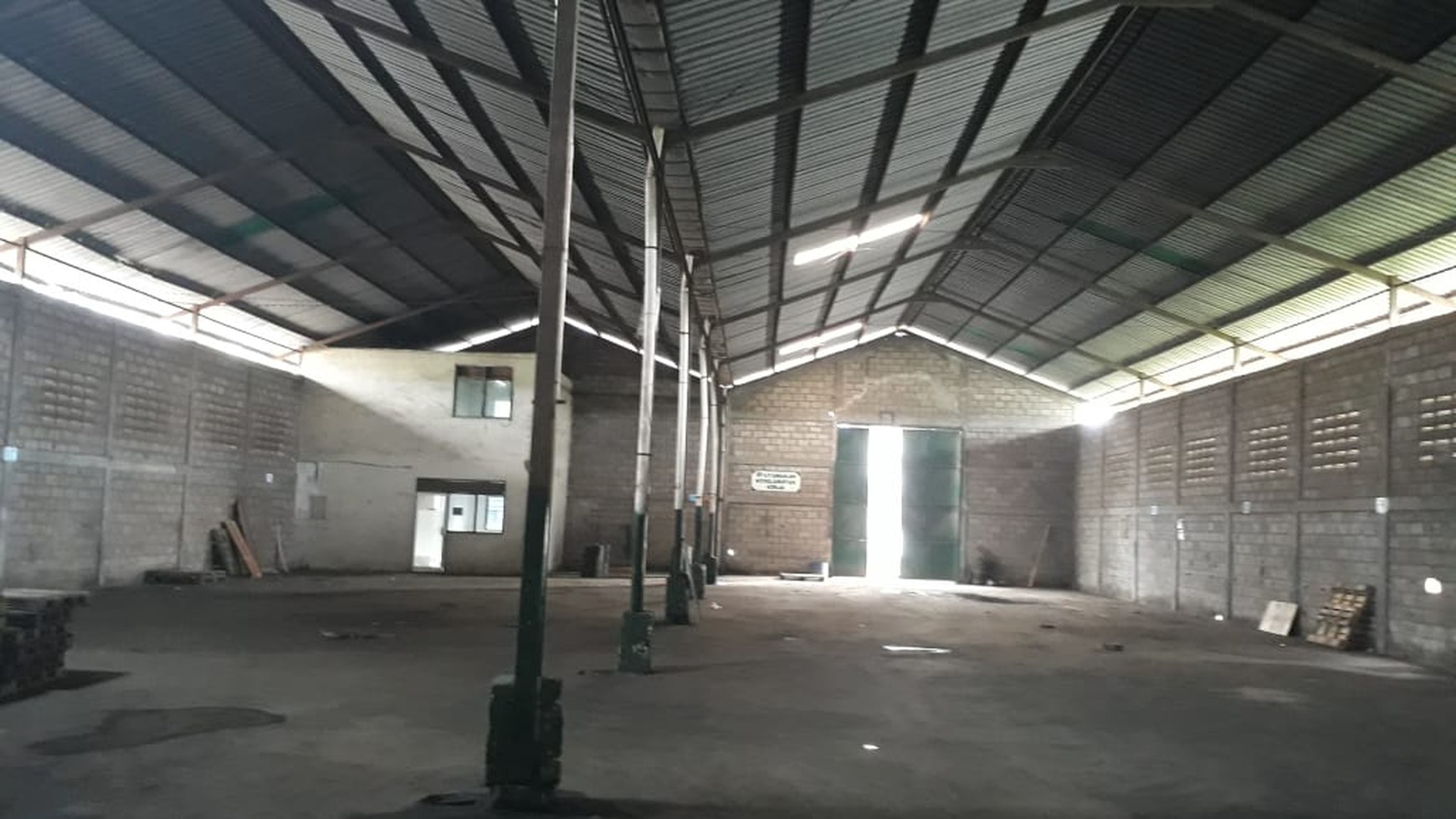 Gudang strategis curug Tangerang