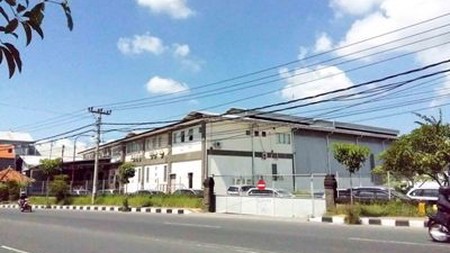 Pabrik / Gudang di Mahendradata - BALI , Lokasi Strategis, Nol Jalan Raya Propinsi- NS -