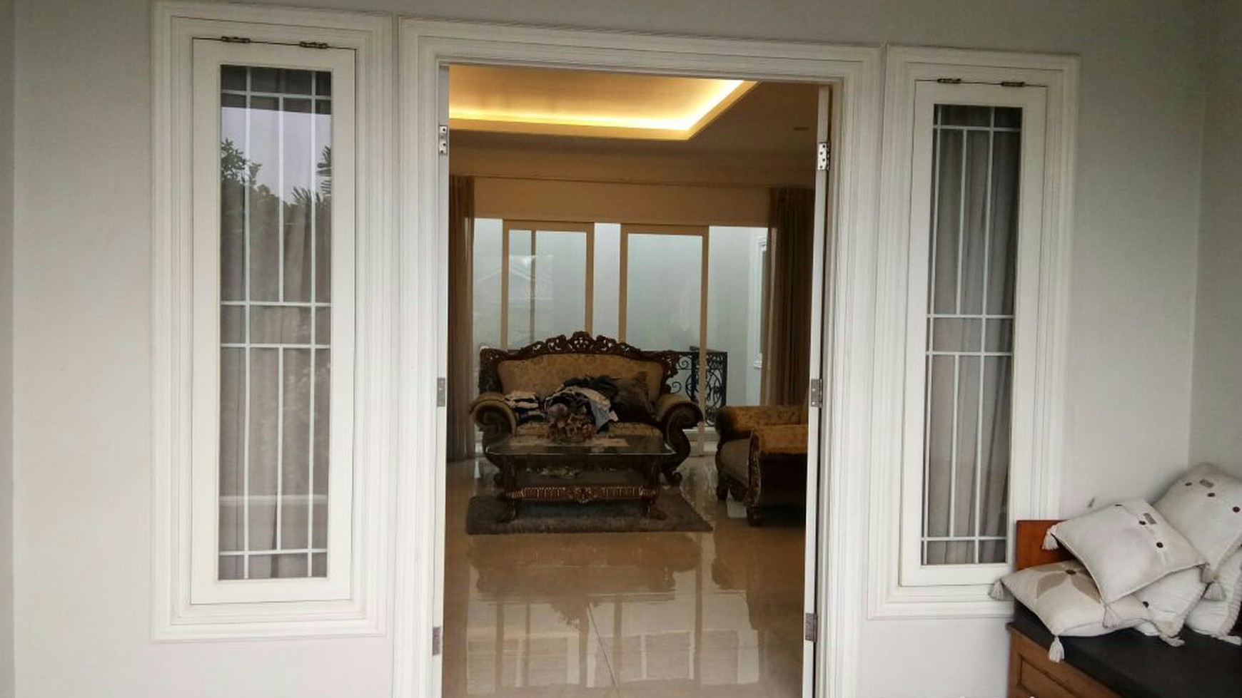 Rumah Mewah di Perumahan Migas Kebon Jeruk Jakarta Barat