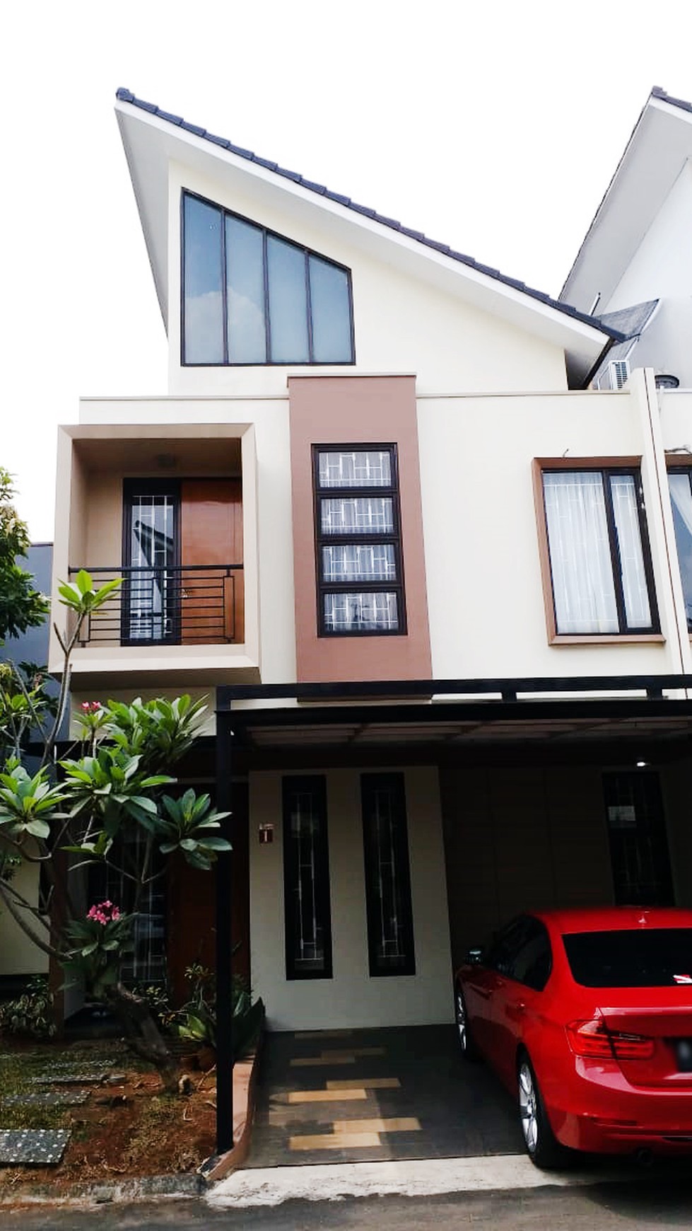 Rumah Nyaman dan Siap Huni di kawasan Bintaro Terrace