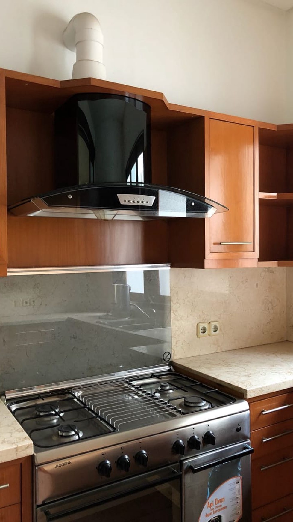 Rumah compund lingkungan nyaman @Kemang Selatan VIII