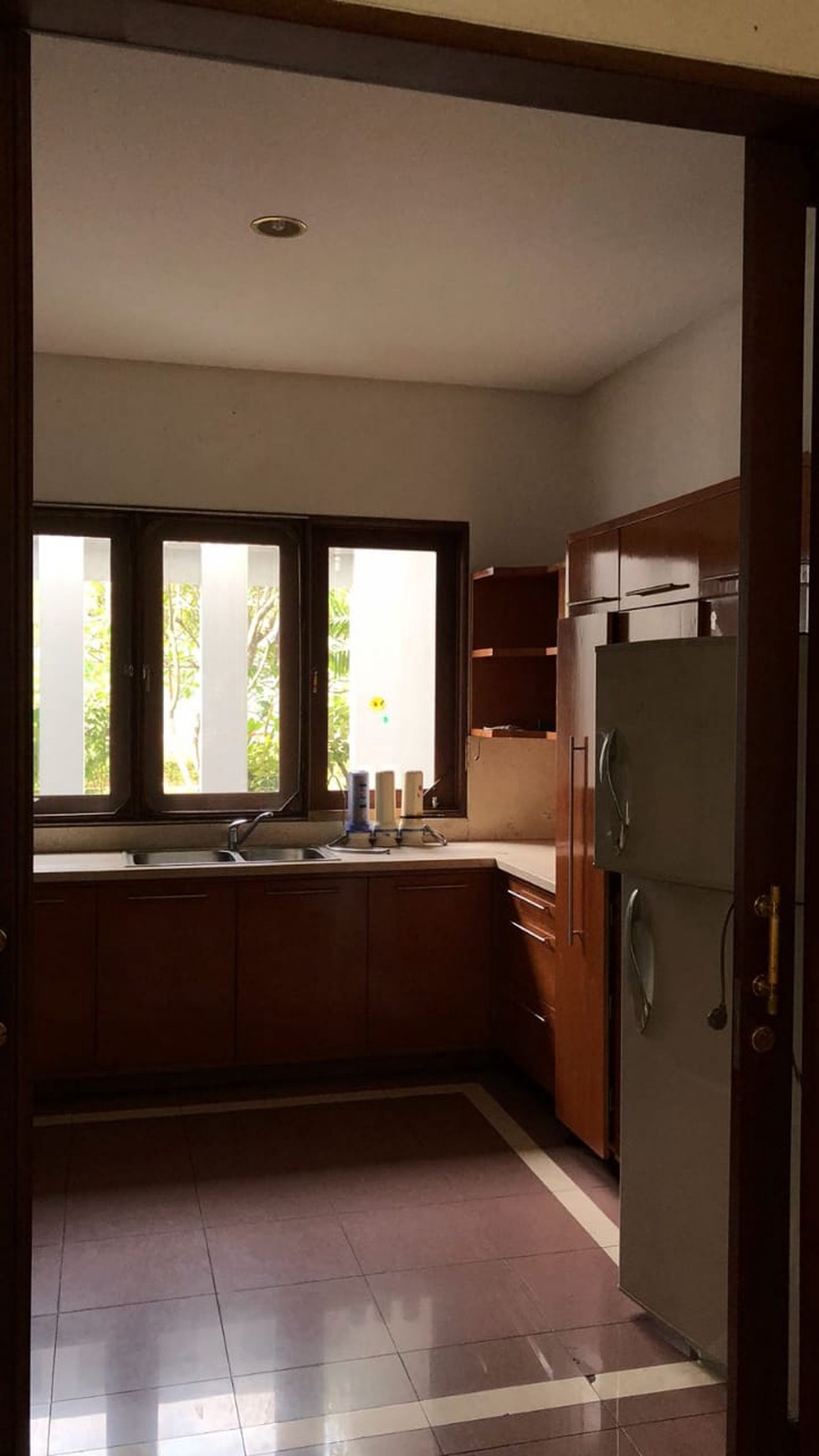 Rumah compund lingkungan nyaman @Kemang Selatan VIII