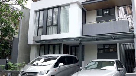 Dijual Rumah di Taman Bromo Jl. Gn. Gede - Lippo Karawaci