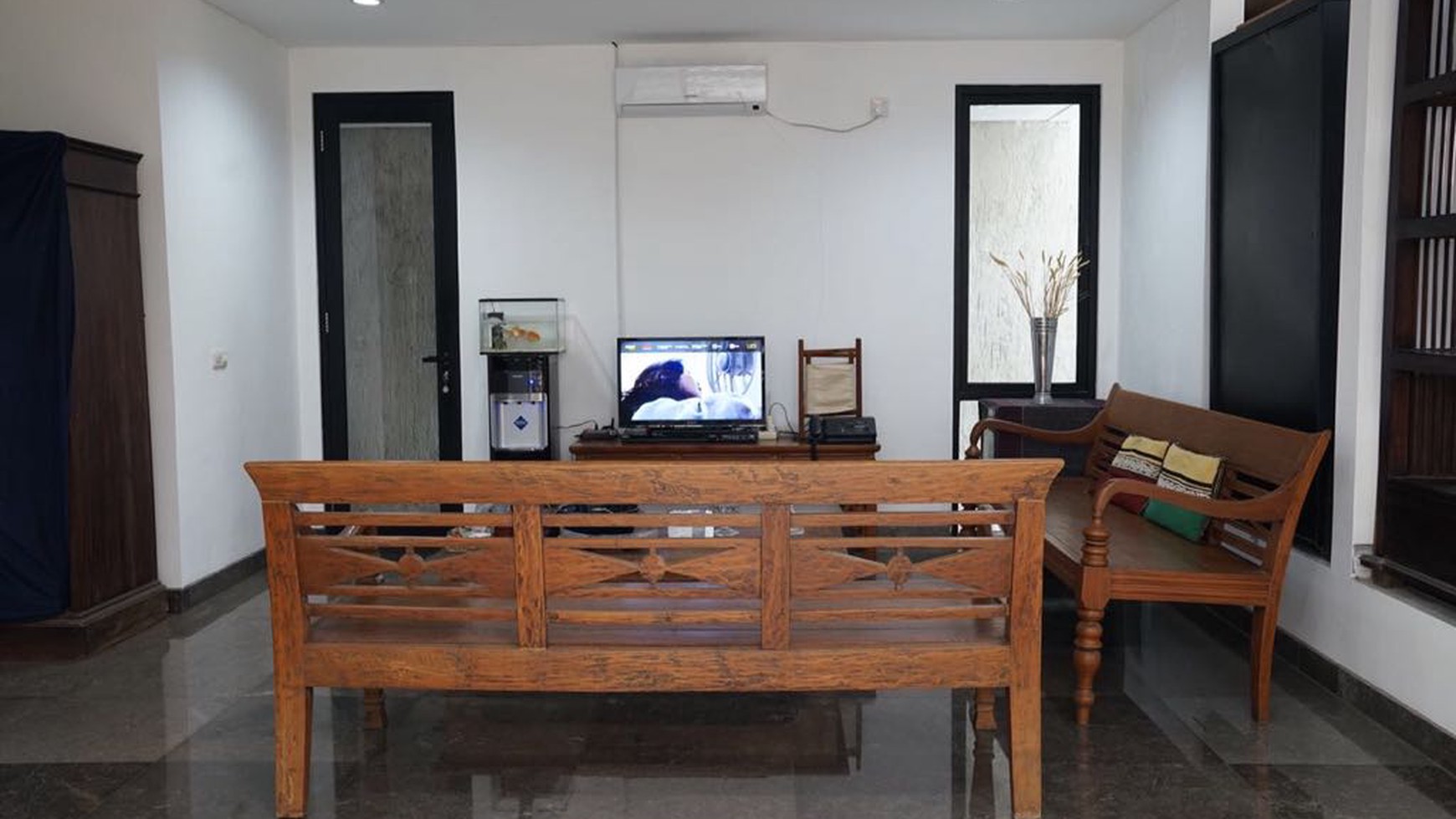 Dijual Rumah di Taman Bromo Jl. Gn. Gede - Lippo Karawaci