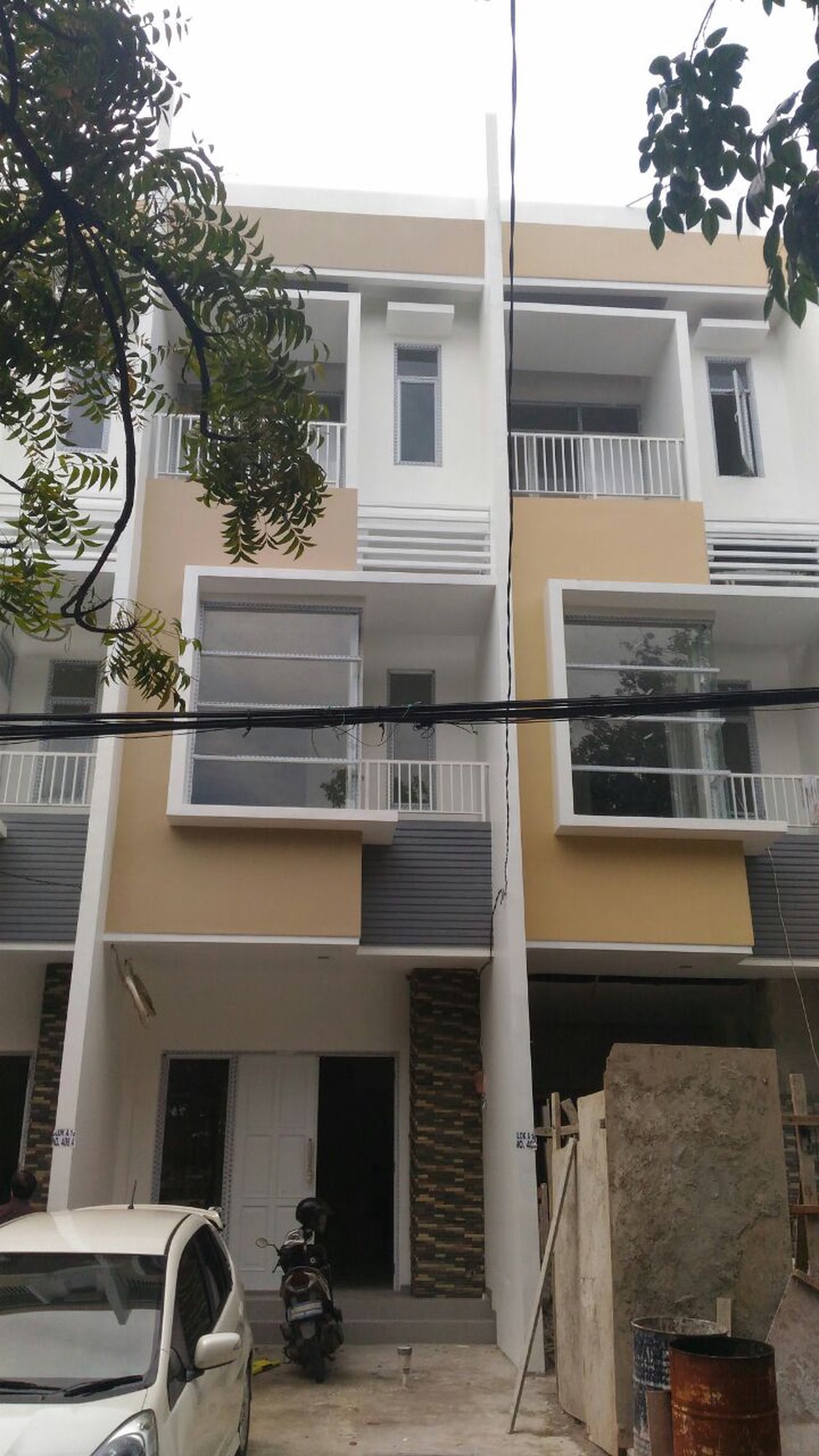 Rumah Bagus sekali,siap huni di Jelambar Jakarta Barat (Sisa 3 Unit @harga 3.6M)