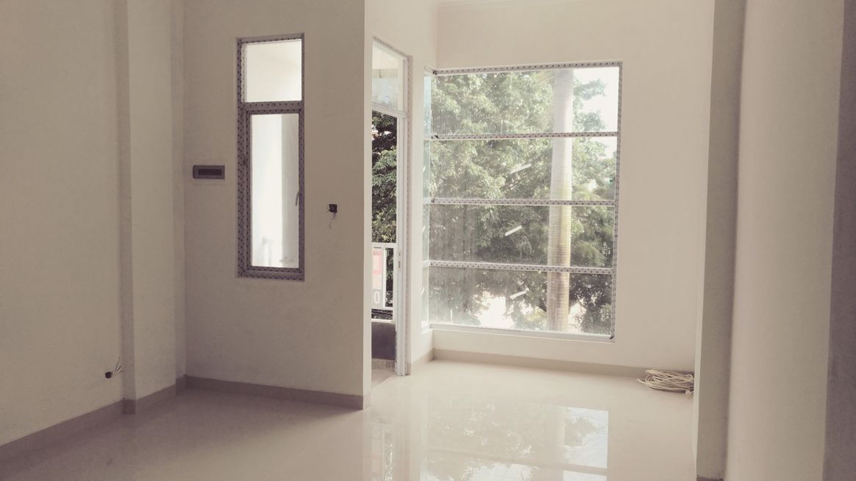 Rumah Bagus sekali,siap huni di Jelambar Jakarta Barat (Sisa 3 Unit @harga 3.6M)