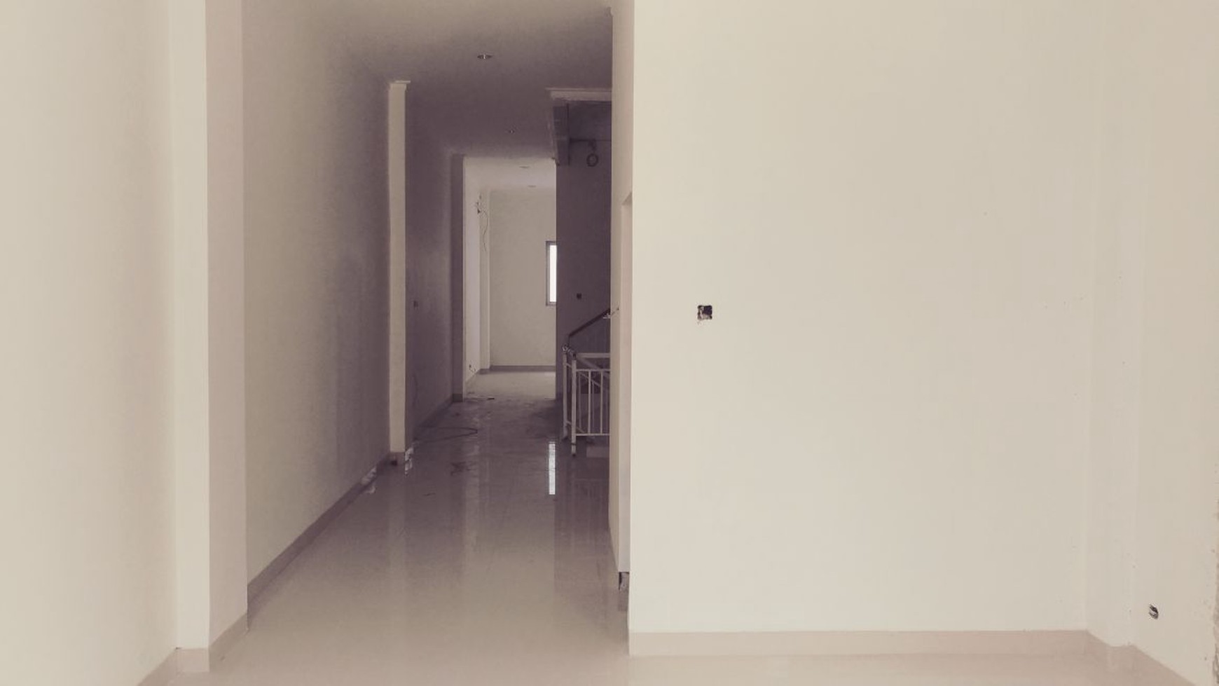 Rumah Bagus sekali,siap huni di Jelambar Jakarta Barat (Sisa 3 Unit @harga 3.6M)