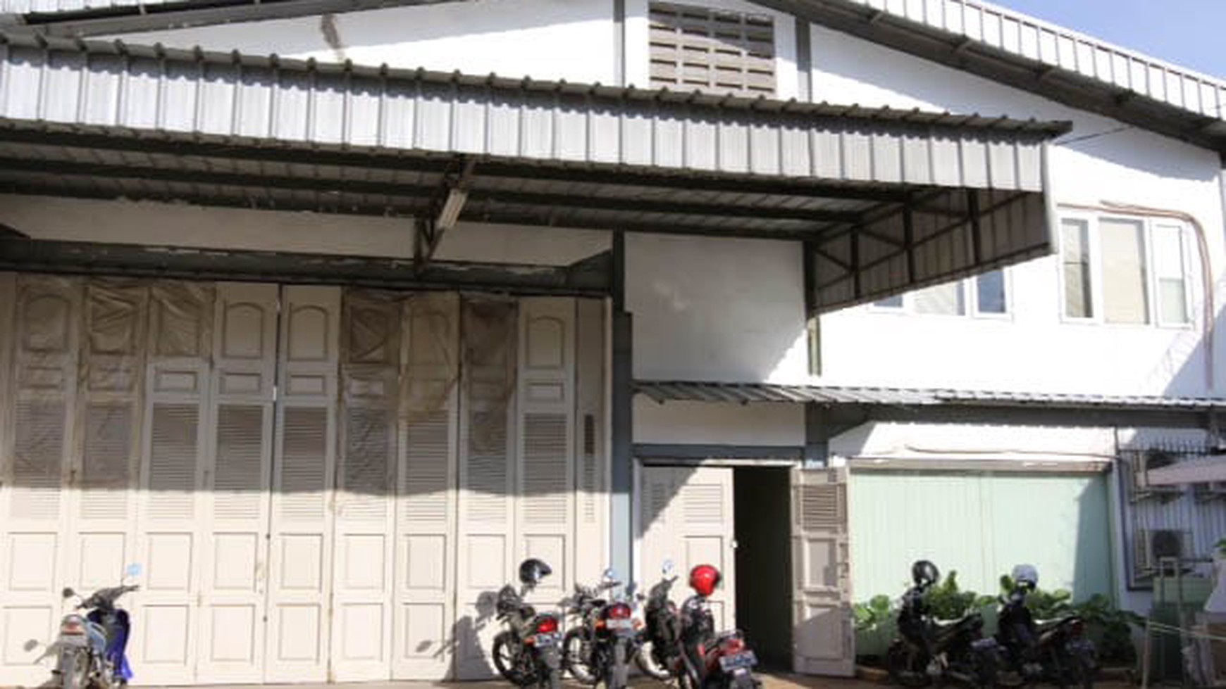 Gudang Jl WR Supratman , Bintaro Jaya..Cocok untuk Usaha