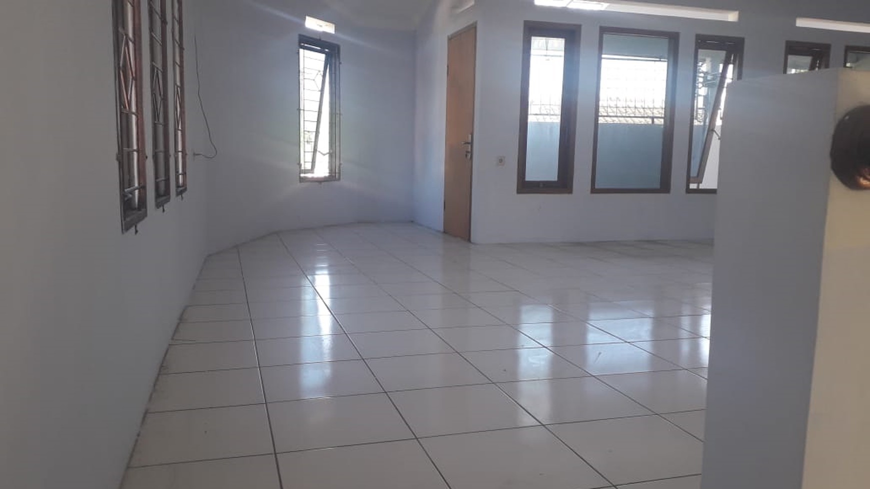RUMAH TINGGAL LUAS UNTUK KELUARGA BESAR/KOST-AN, MUTIHAN, SURAKARTA