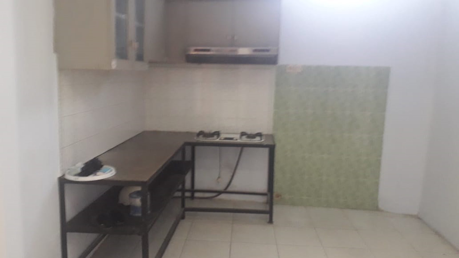 RUMAH TINGGAL LUAS UNTUK KELUARGA BESAR/KOST-AN, MUTIHAN, SURAKARTA