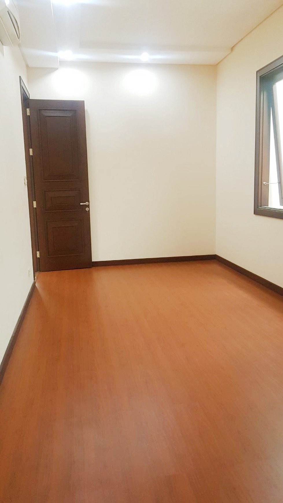 Rumah Nyaman dan Siap Huni di Kawasan Kebayoran lama, Jakarta Selatan