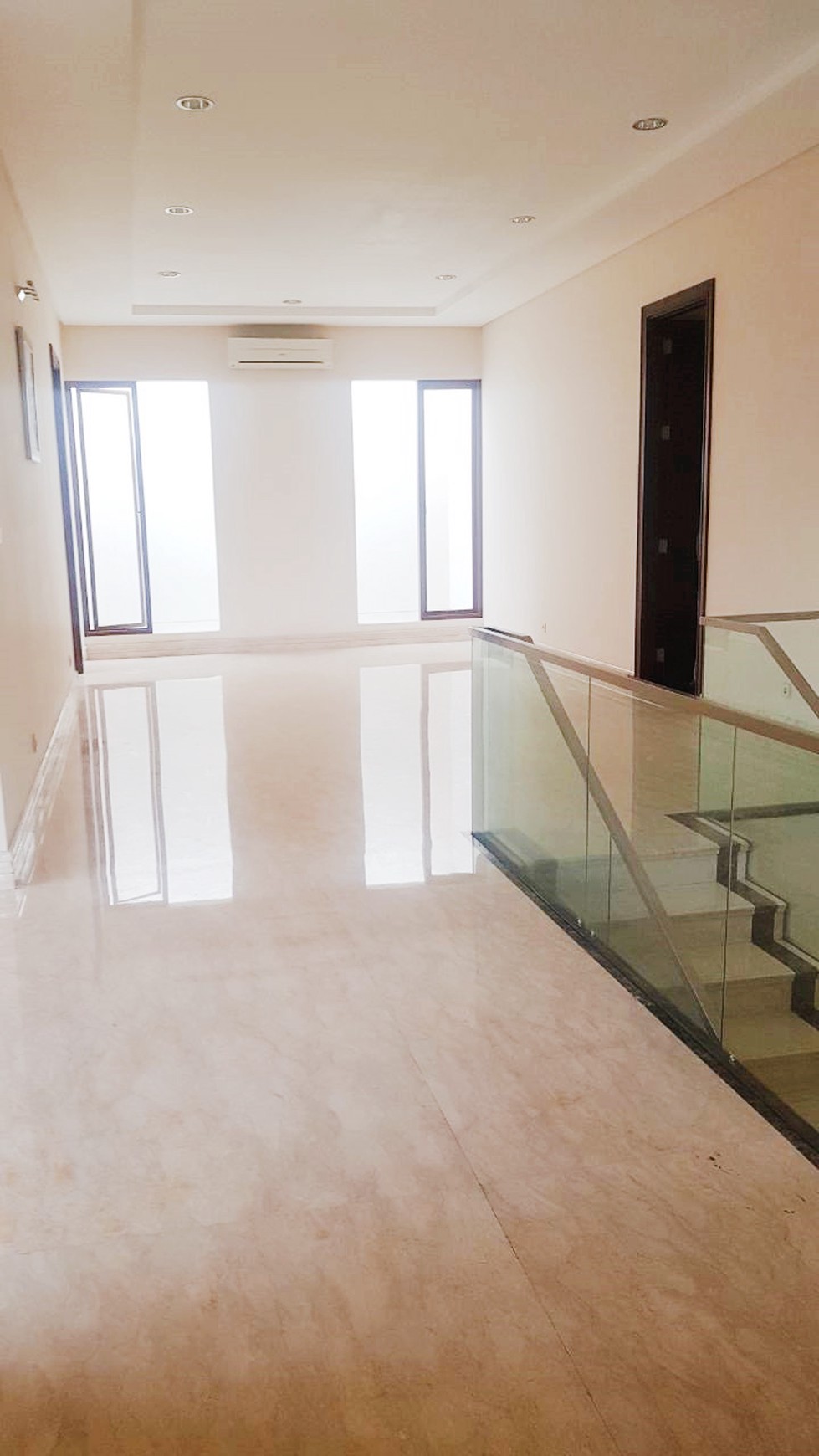 Rumah Nyaman dan Siap Huni di Kawasan Kebayoran lama, Jakarta Selatan