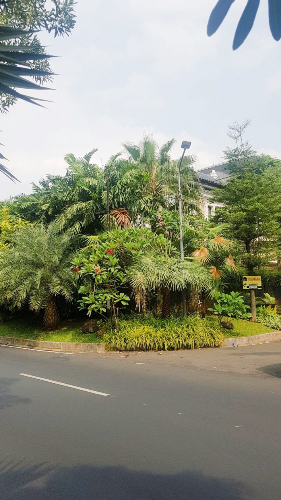 Rumah Nyaman dan Siap Huni di Kawasan Kebayoran lama, Jakarta Selatan