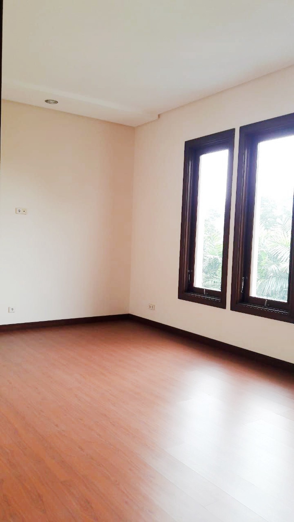 Rumah Nyaman dan Siap Huni di Kawasan Kebayoran lama, Jakarta Selatan