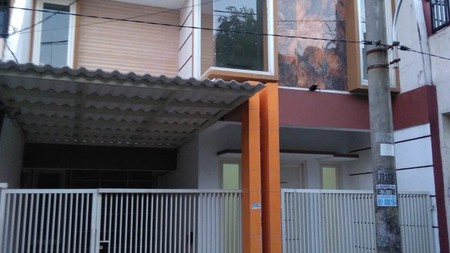 Rumah daerah wage sepanjang bagus
