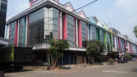 Rukan Hoek 3,5 Lantai, Lokasi OK, Harga Nego di Cipondoh Tangerang