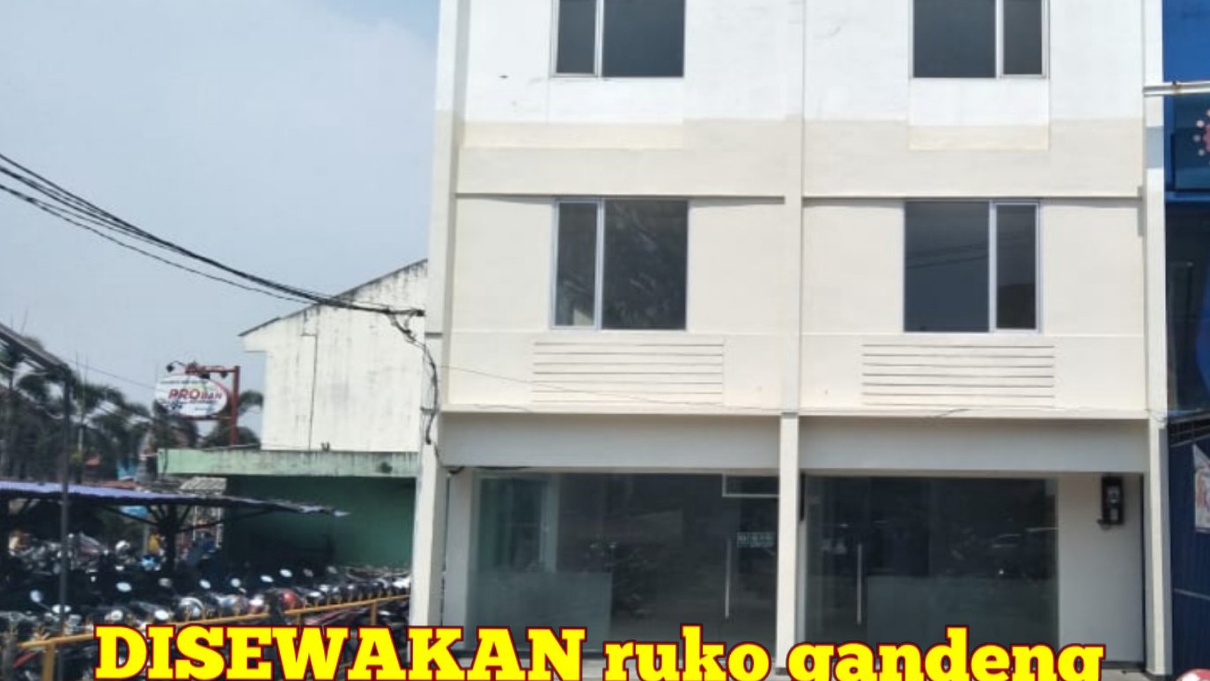 Ruko di jalur utama jalan raya bekasi, seberang  Mall di Bekasi