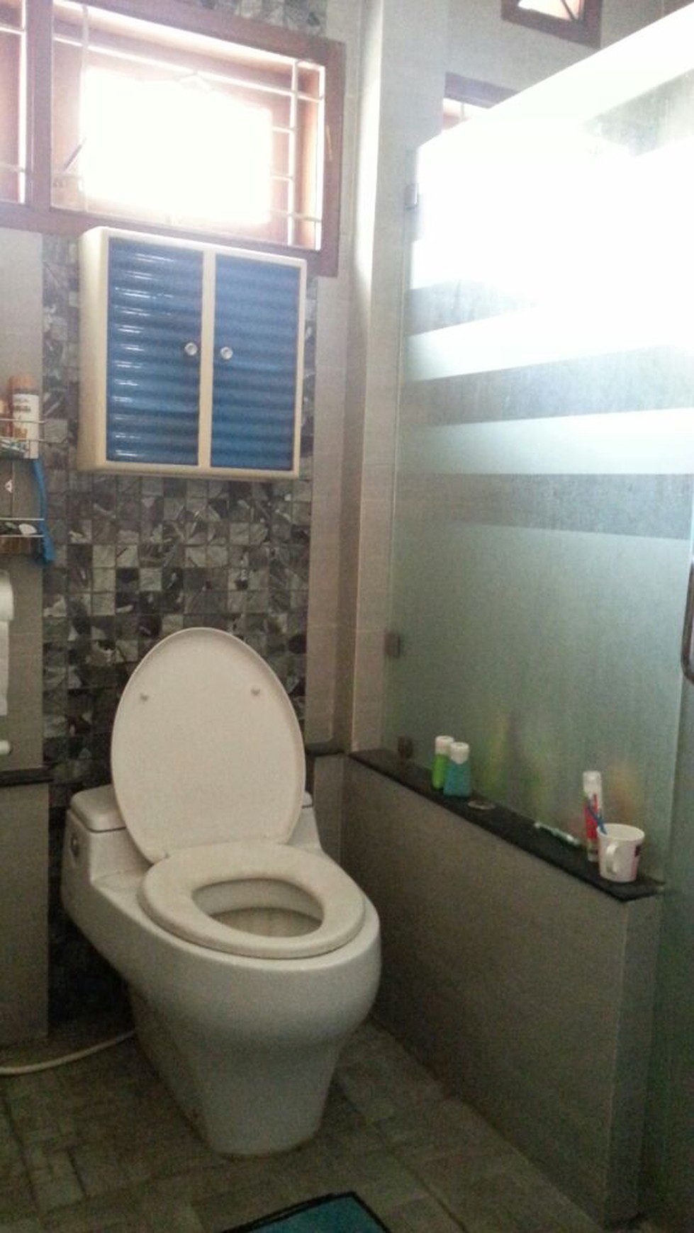 Rumah Nyaman dan Siap huni di Kawasan Srengseng, Jakarta Barat