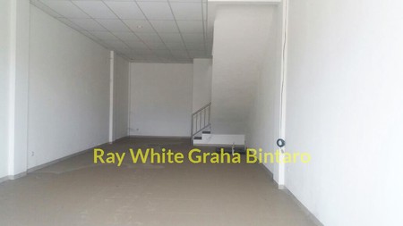 Ruko Tiga Lantai di Jakarta Selatan