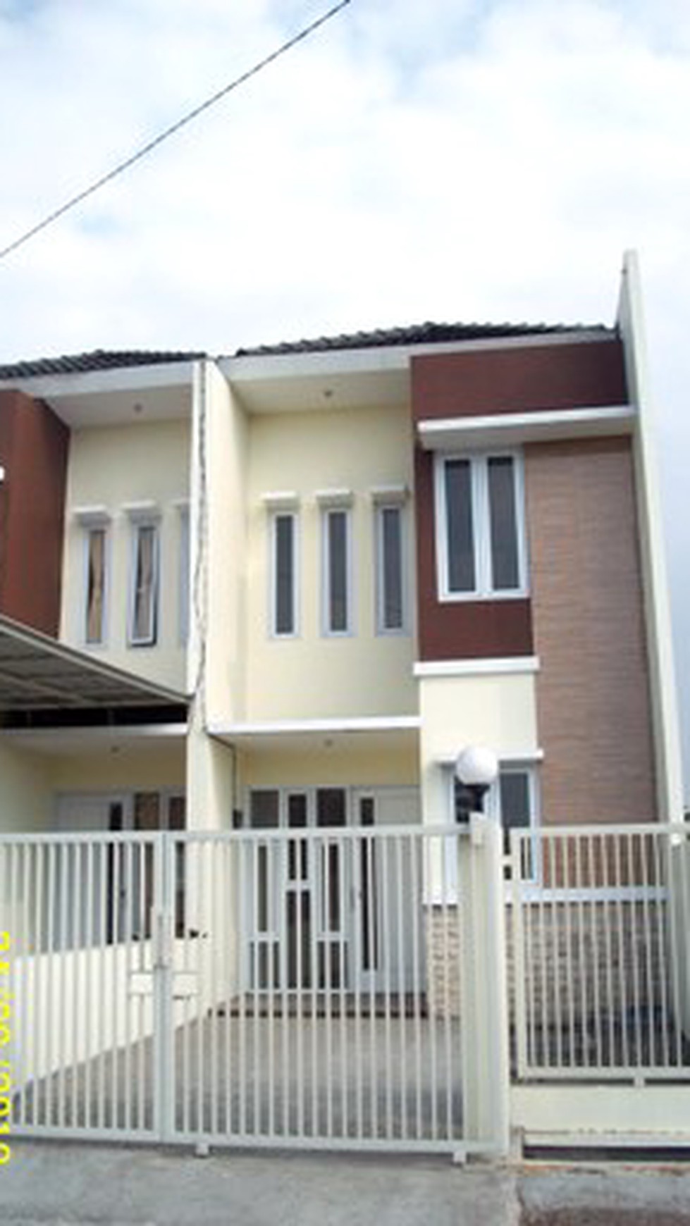 Rumah di Wonorejo Selatan, Baru Gress, Minimalis, Row Jalan depan Lebar + Paving, Siap Huni. -NH-