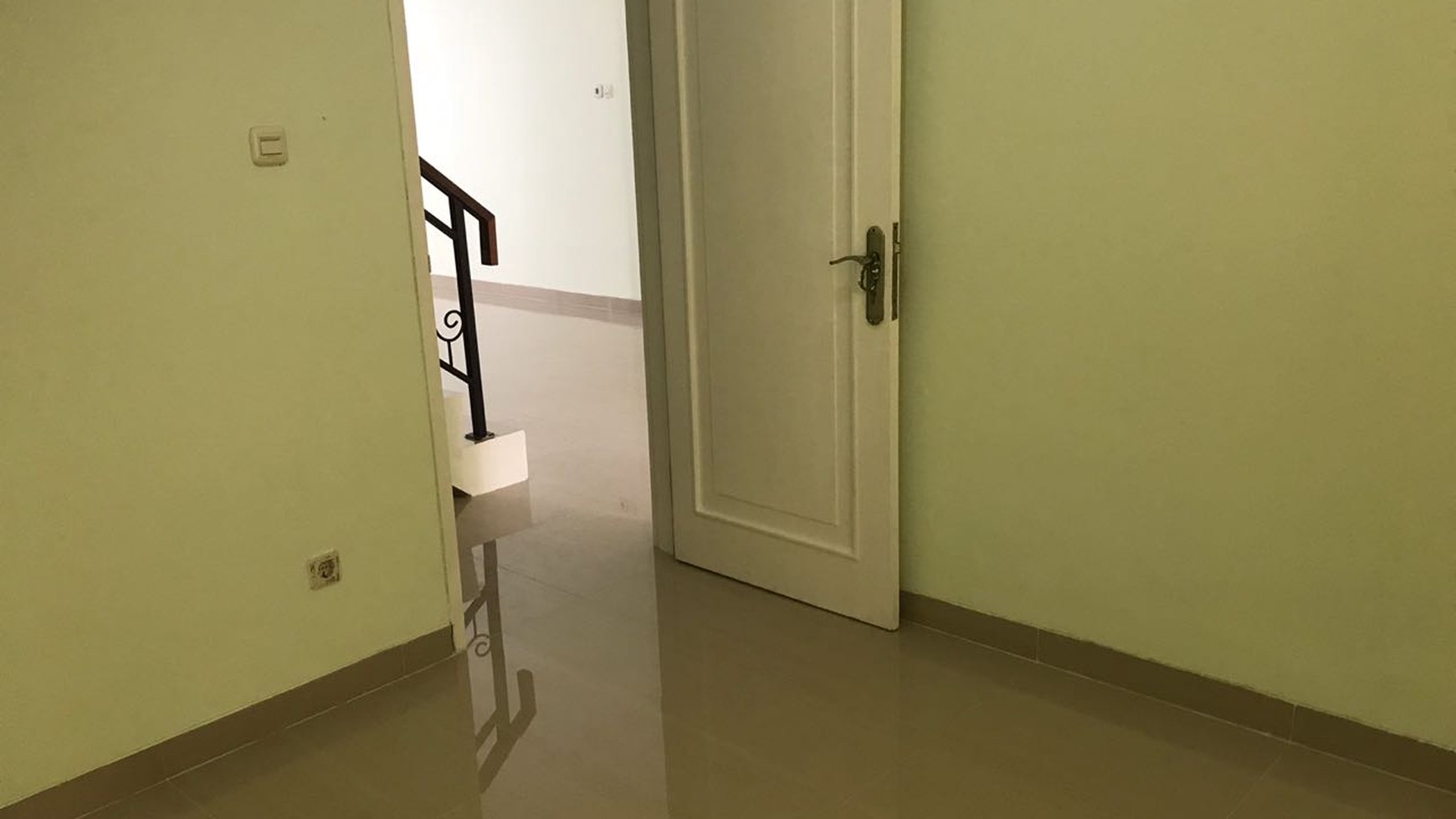 Rumah  Siap Huni ,Bagus sekali di Ciputat