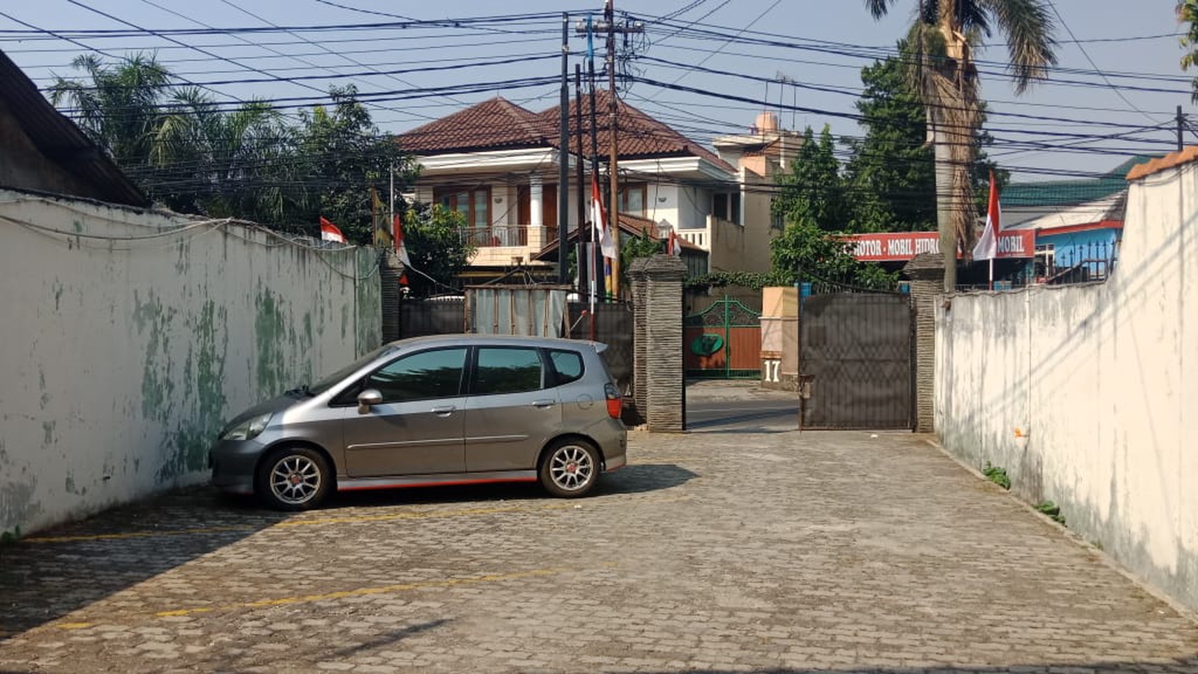 Rumah Hunian Kost  Luas Besar Seluas 750 Meter  di Pejaten Barat Pasar Minggu