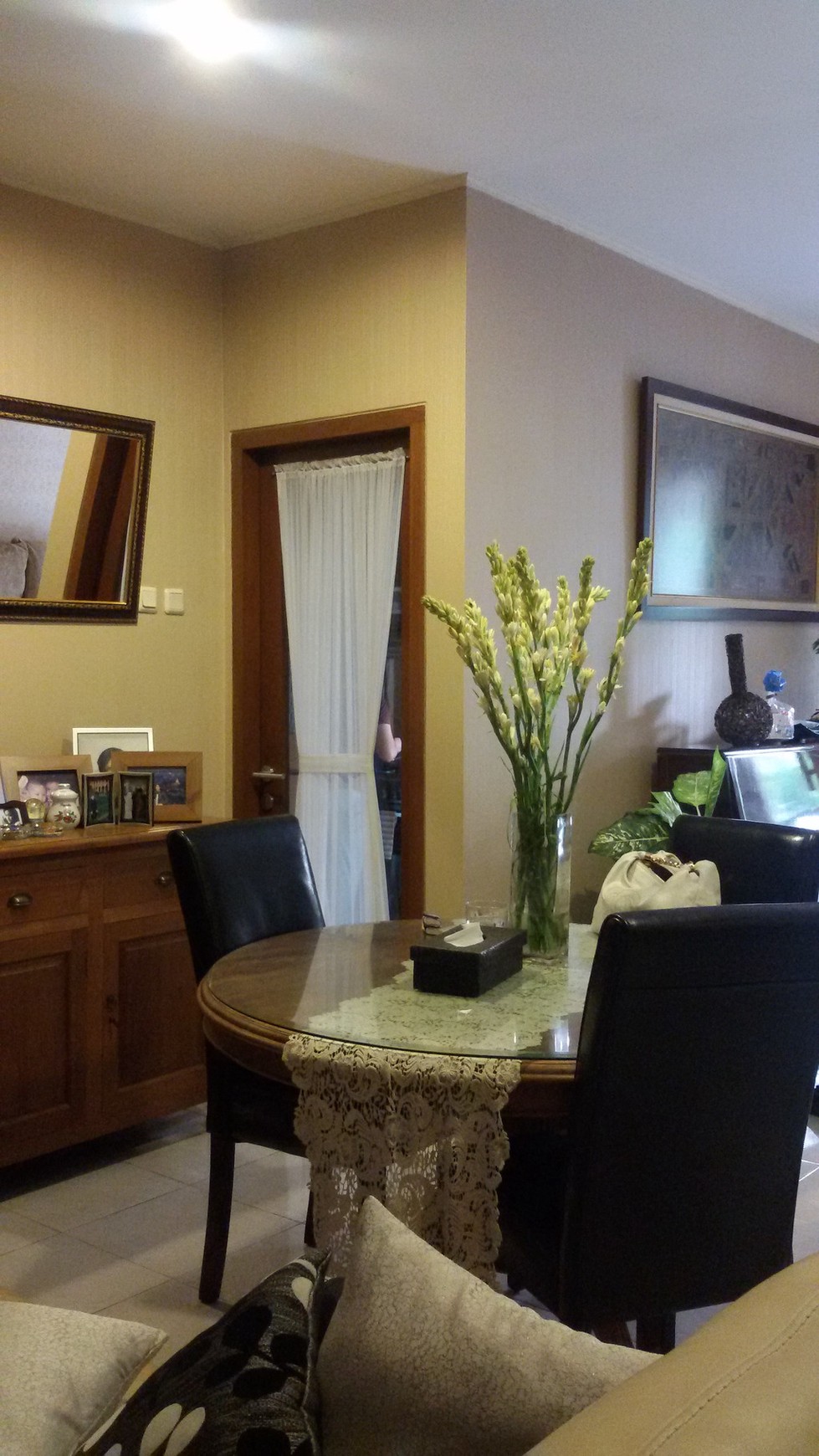 Rumah Cantik,Bagus sekali di Bintaro Jaya 9