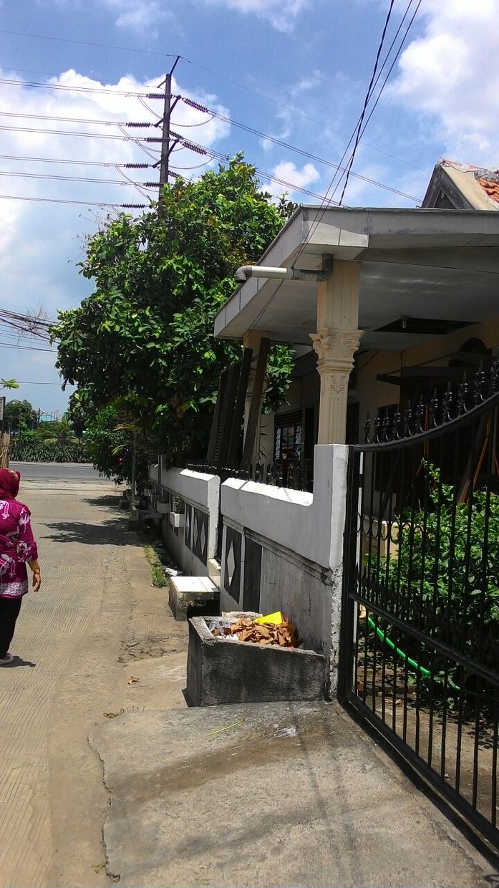 Daan Mogot raya.Rumah harga hitung tanah 18,5jt/meter