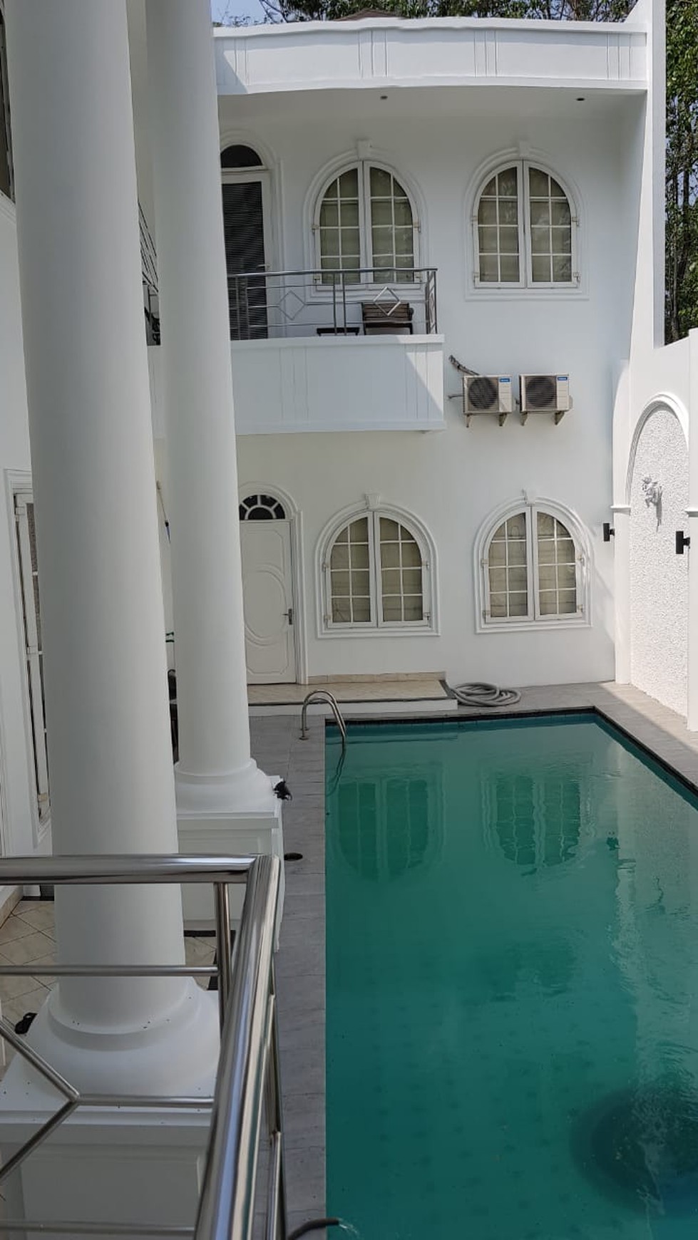 Rumah minimalis,mewah di BSD