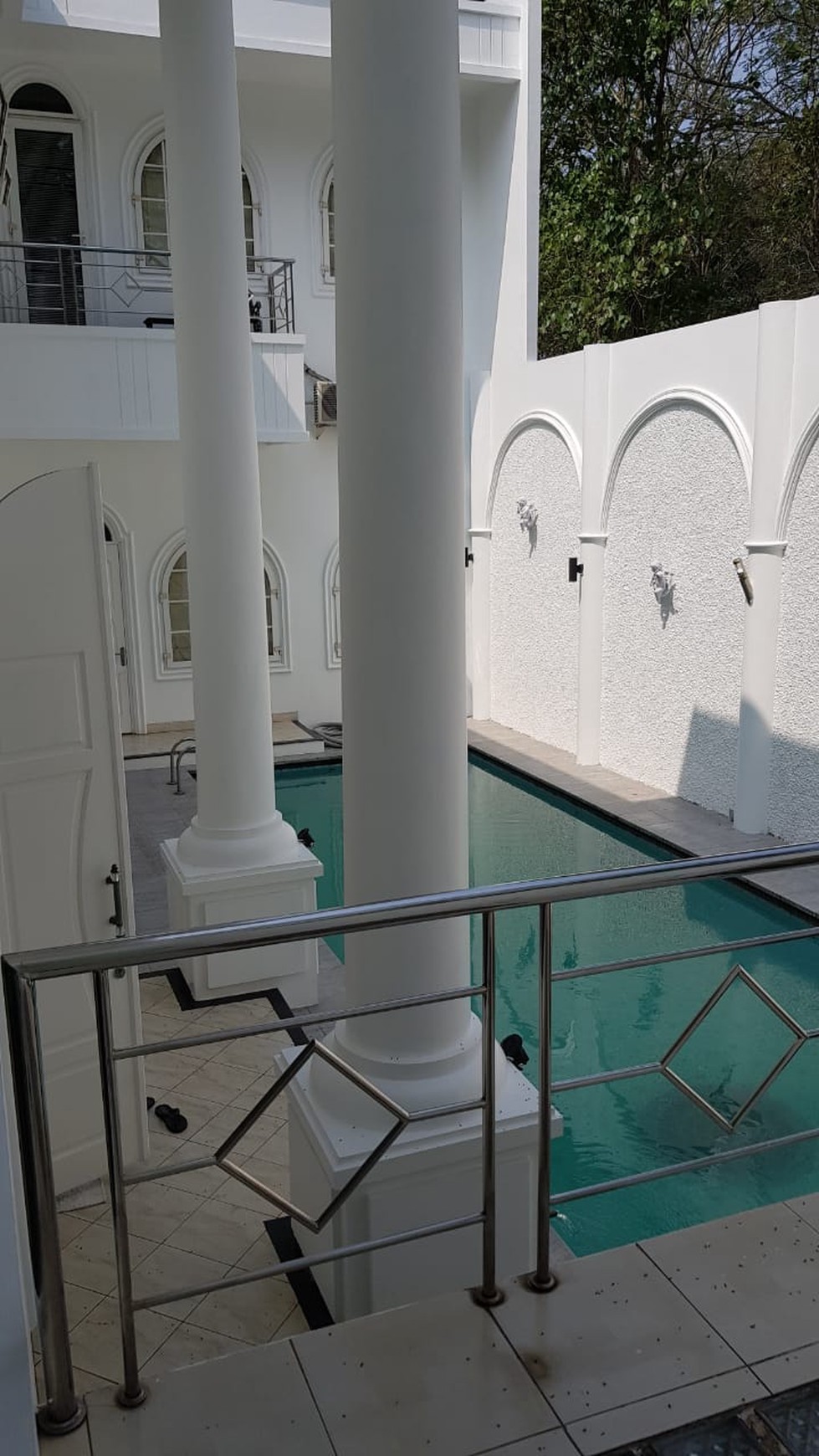 Rumah minimalis,mewah di BSD