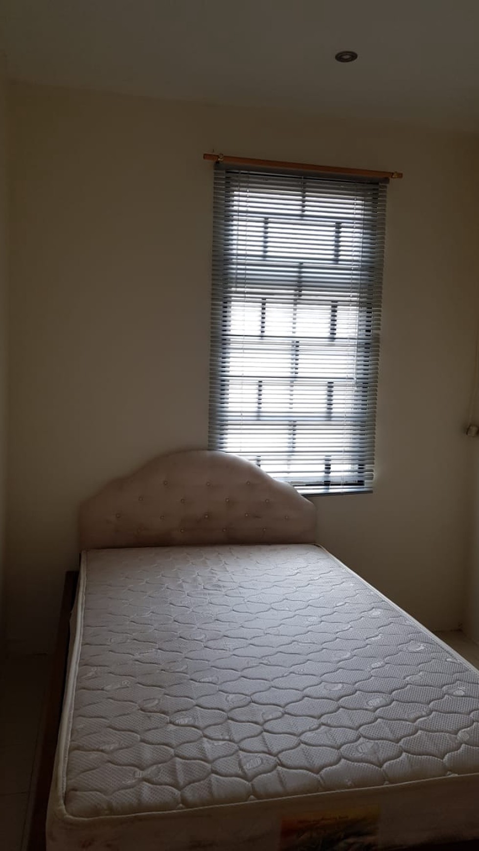 Disewakan Townhouse Taman Hijau Lantai Dasar Full Furnished - Lippo Karawaci