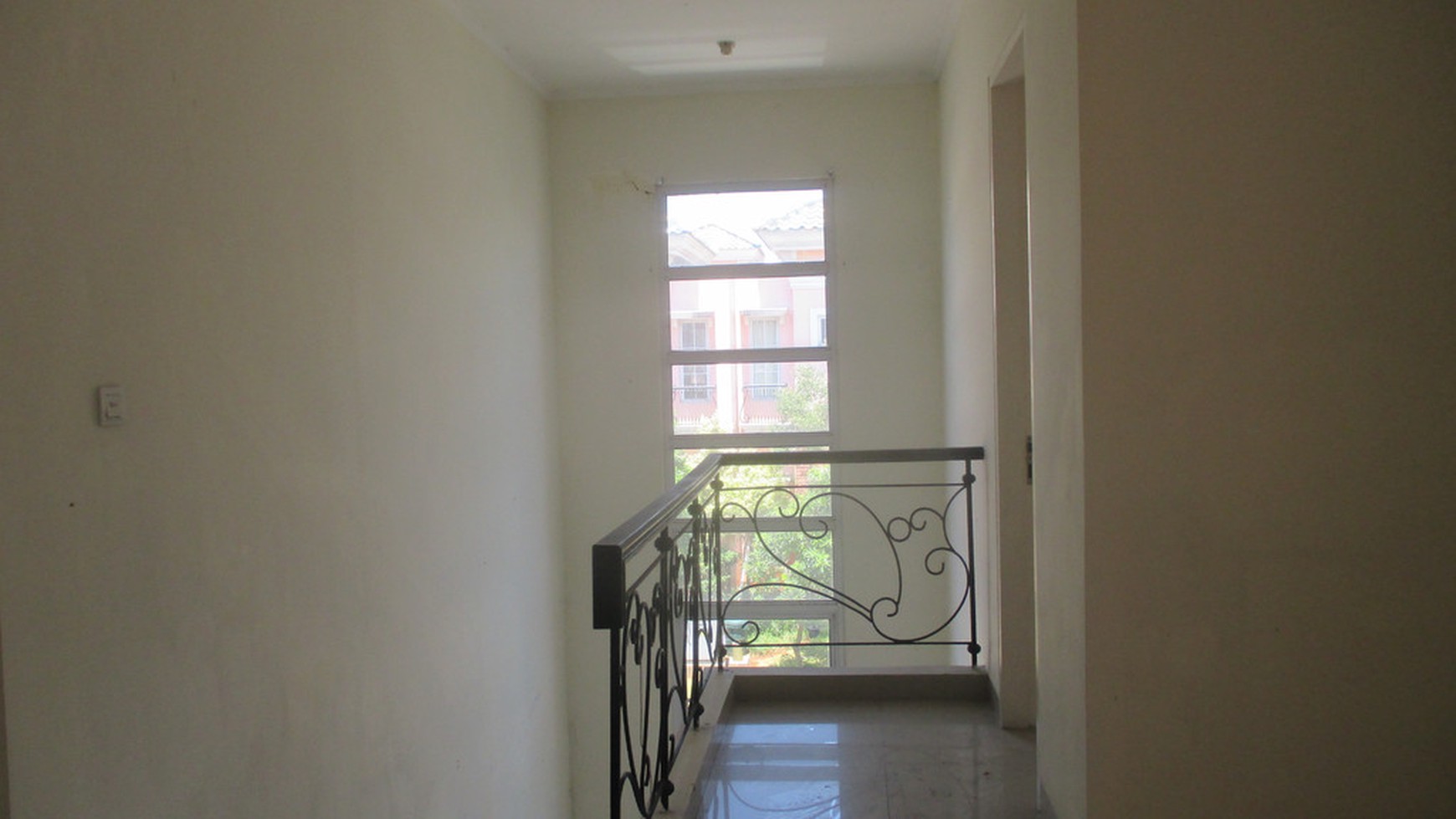 Disewakan Rumah di Cluster Alicante - Gading Serpong