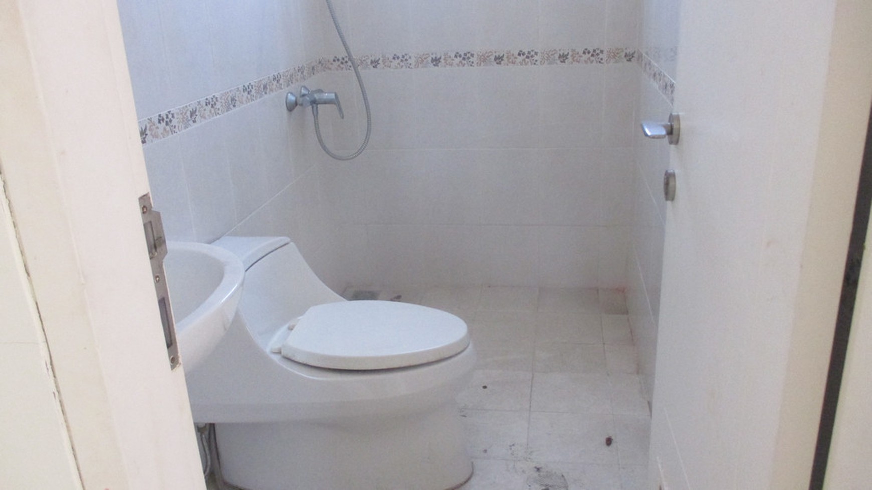 Disewakan Rumah di Cluster Alicante - Gading Serpong