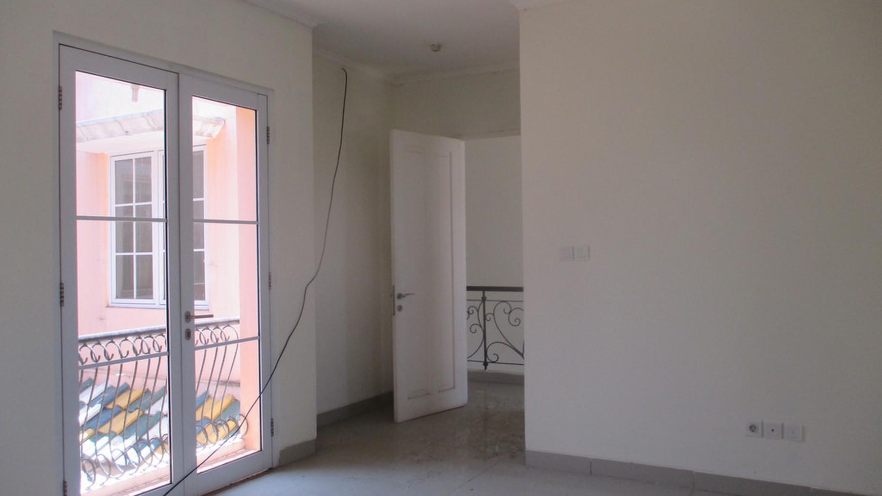 Disewakan Rumah di Cluster Alicante - Gading Serpong