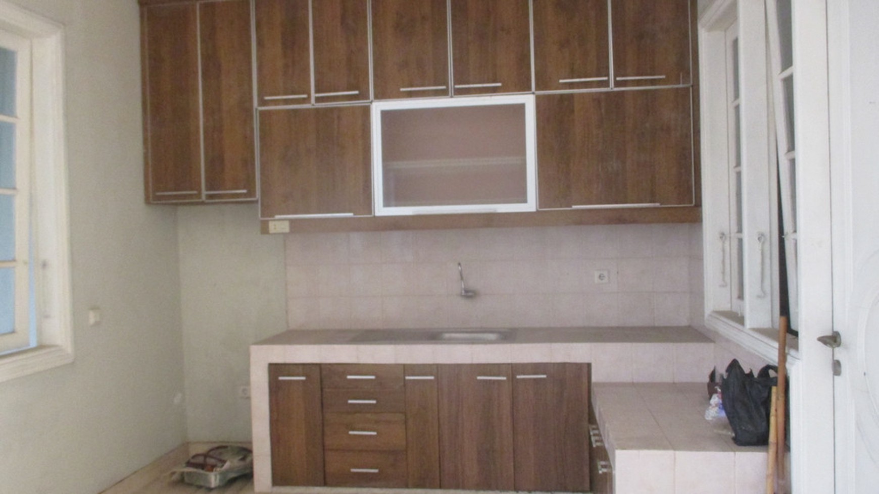 Disewakan Rumah di Virginia Lagoon - Serpong