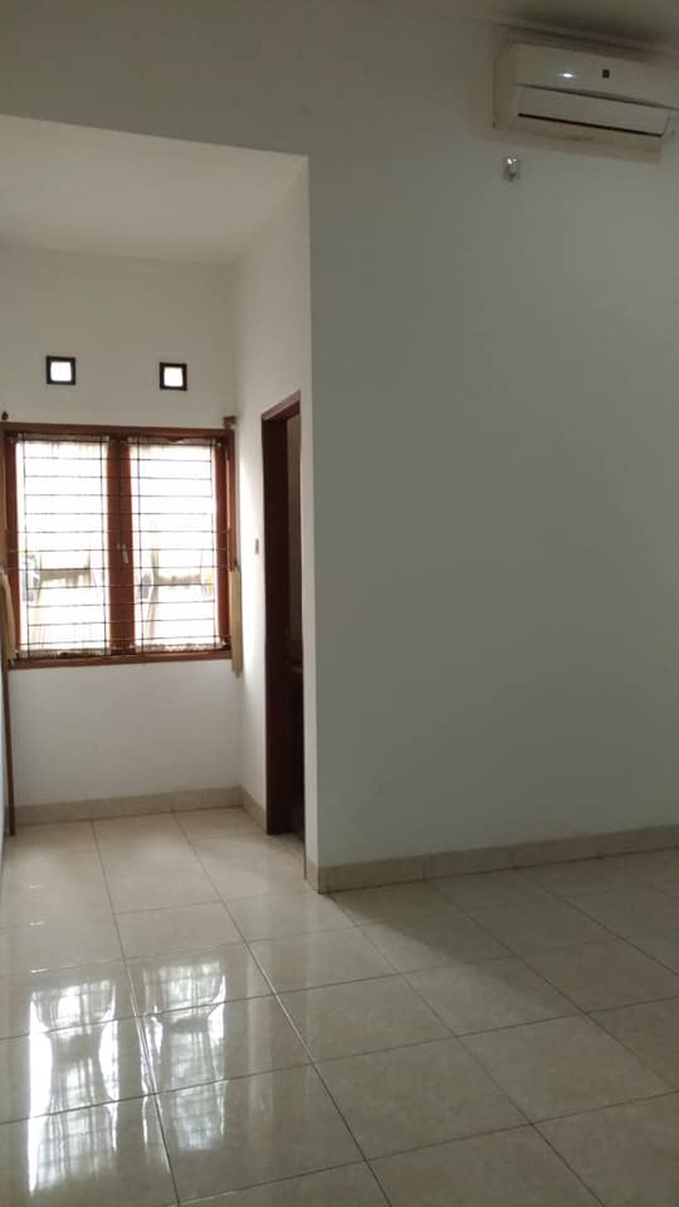 JARANG ADA! RUMAH 1 LANTAI DI MUARA SARI, SAYAP BKR! STRATEGIS KE KOTA!