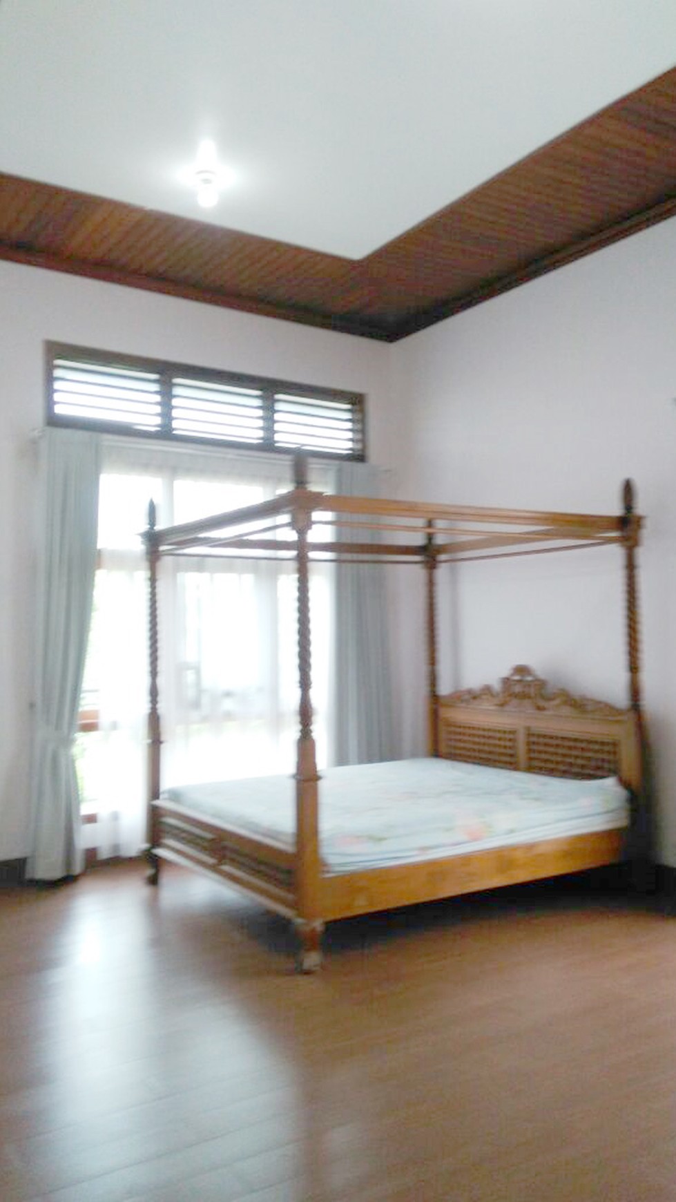 Rumah Bagus Di Puter Raya, Bintaro Jaya
