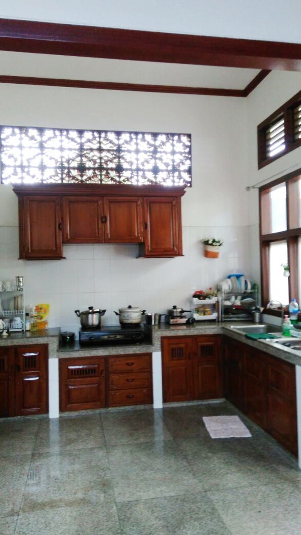 Rumah Bagus Di Puter Raya, Bintaro Jaya