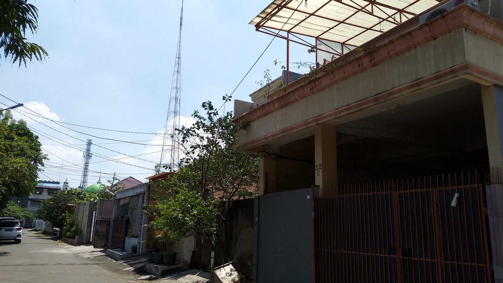 Rumah 2 Lantai di Joglo