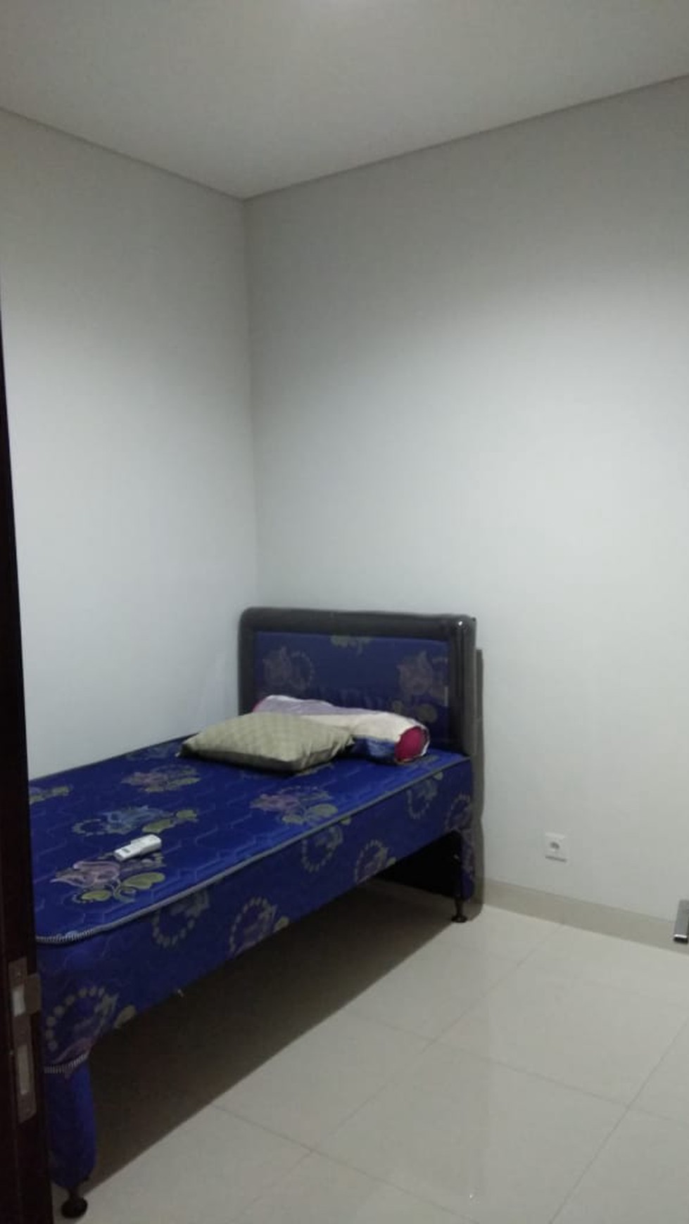 Rumah kost di Regent Town