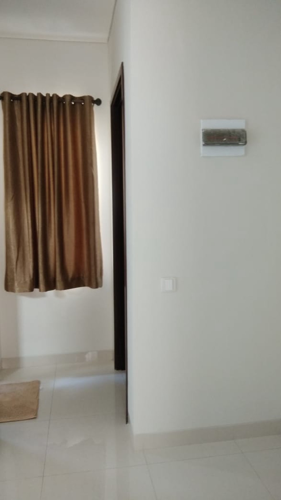 Rumah kost di Regent Town