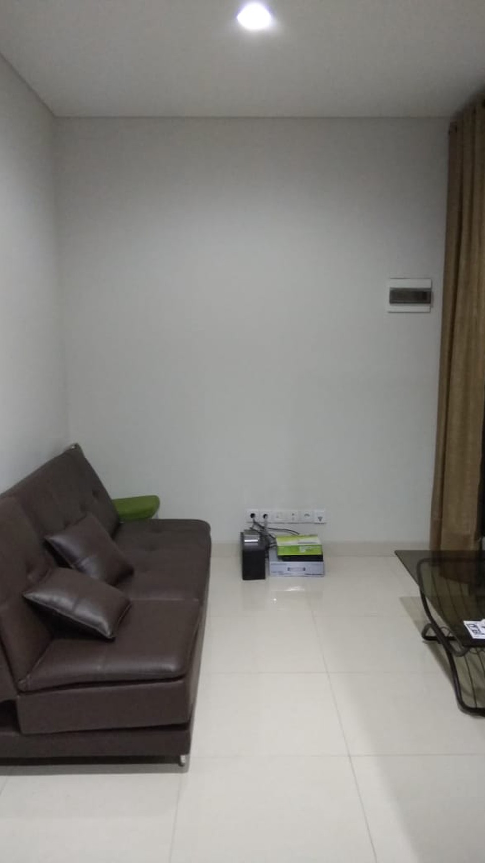 Rumah kost di Regent Town