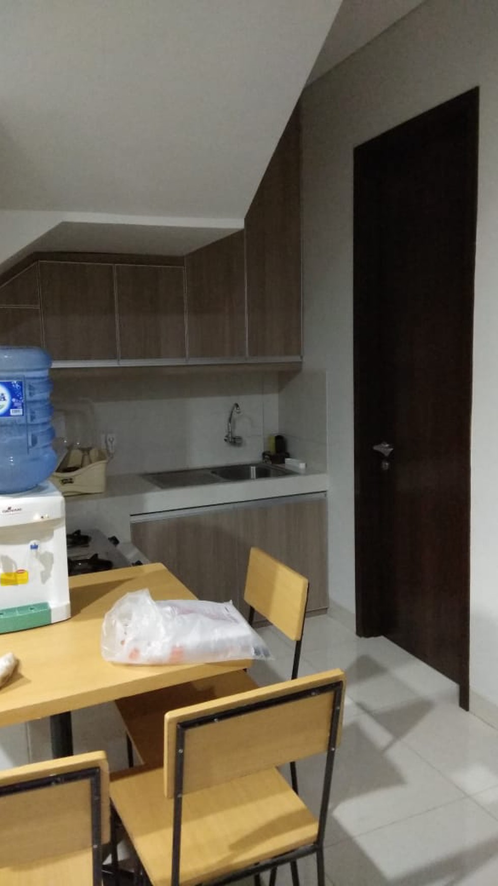 Rumah kost di Regent Town