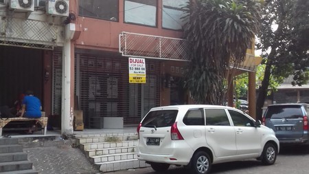 Ruko Murah lokasi strategis di Griya Loka